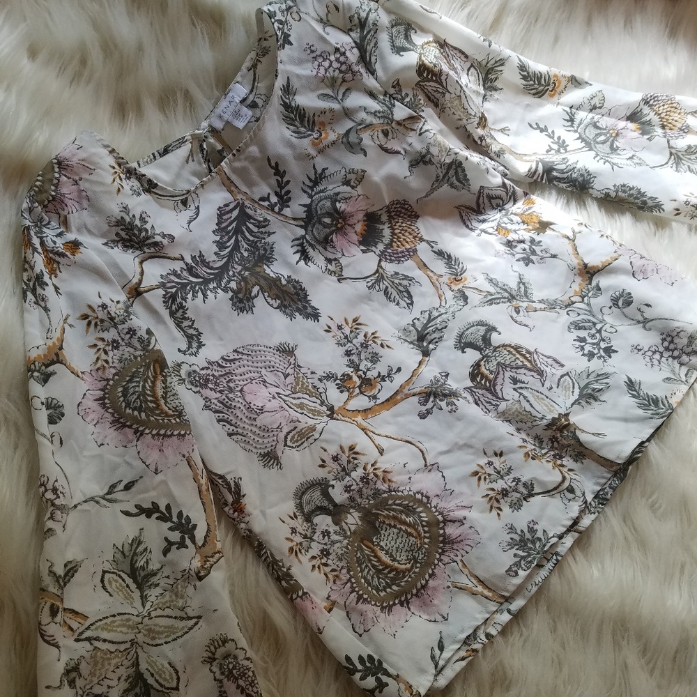 DEAL: 3x$15  Wide Arms Floral